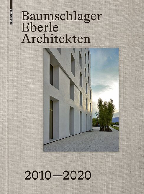 Buchcover mit dem Titel „Baumschlagere Eberle Architekten 2010-2020“ und Bild eines modernen Gebäudes.